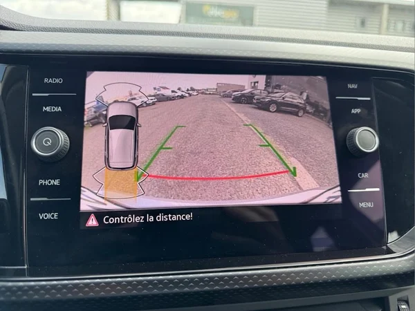 VOLKSWAGEN T-Cross (2020) — foto 15 van 16