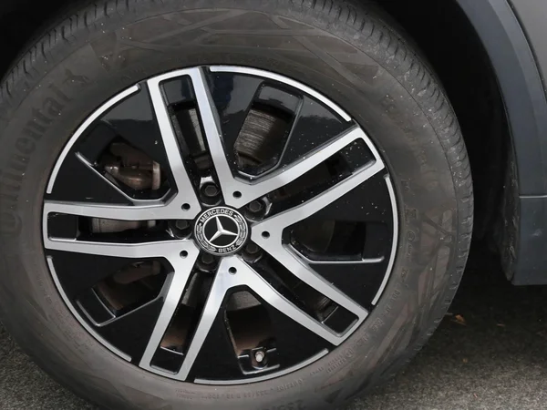 Mercedes-Benz GLA (2022) — foto 6 van 48