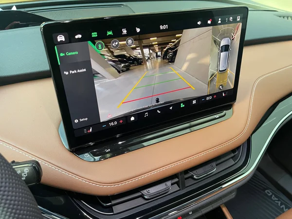 SKODA Enyaq (2025) — foto 5 van 15