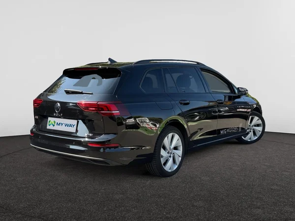 VOLKSWAGEN Golf VIII SW (2024) — foto 14 van 20