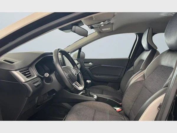 Renault CAPTUR (2020) — foto 32 van 32