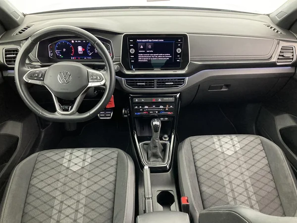 VOLKSWAGEN T-Cross (2025) — foto 36 van 36