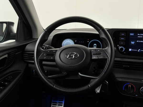 HYUNDAI Bayon (2022) — foto 14 van 25