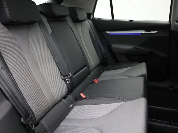 SKODA Enyaq Coupé (2023) — foto 16 van 23
