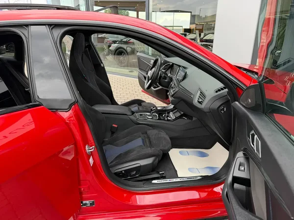 Bmw 235 (2022) — foto 17 van 30