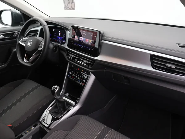 VOLKSWAGEN T-Roc (2024) — foto 20 van 26
