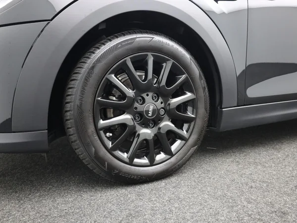 MINI Mini 5 Doors (F55 LCI II) (2022) — foto 3 van 21