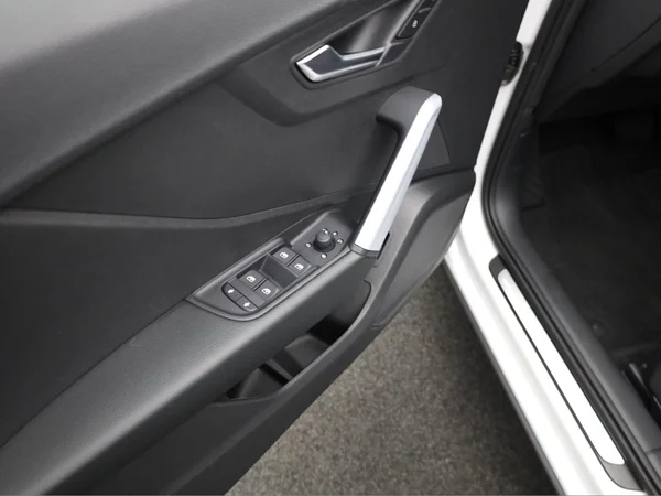 AUDI Q2 (2019) — foto 6 van 19