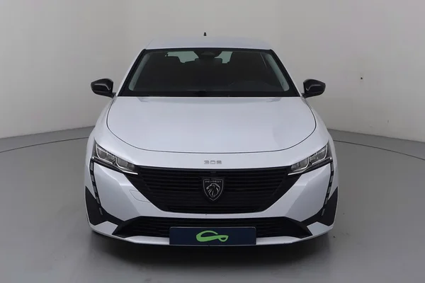 Peugeot 308 PHEV (2024) — foto 30 van 31