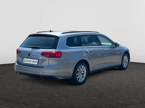 VOLKSWAGEN Passat Variant (2024) — foto 23 van 24
