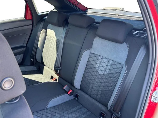 VOLKSWAGEN Taigo (2022) — foto 4 van 31