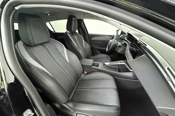 Peugeot 308 (2025) — foto 7 van 28