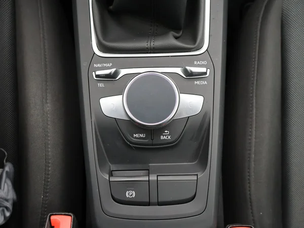 AUDI Q2 (2023) — foto 15 van 26