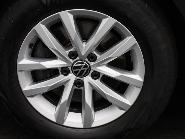 Volkswagen Passat (2024) — foto 9 van 44