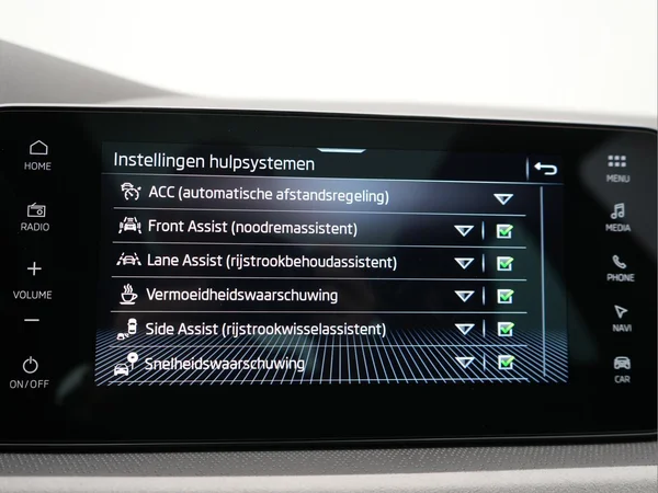 SKODA Kamiq (2024) — foto 19 van 31