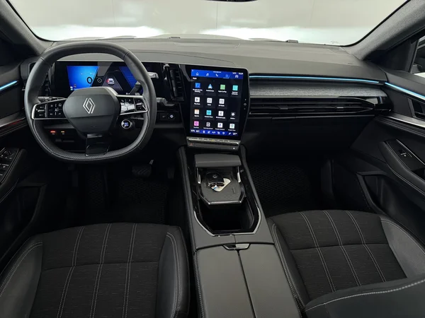 RENAULT Austral (2024) — foto 29 van 29