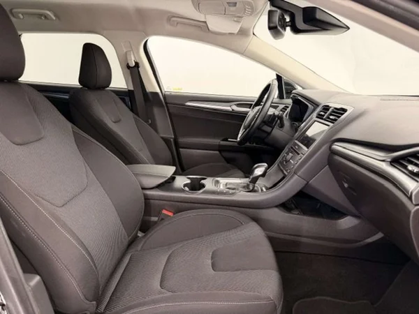Ford Mondeo (2019) — foto 18 van 18