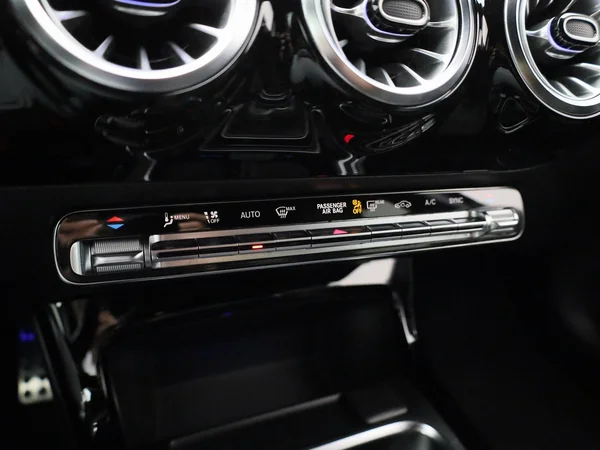 Mercedes-Benz A-Klasse (2021) — foto 21 van 41