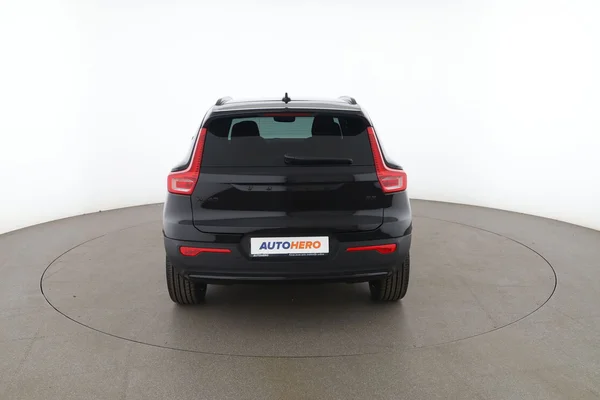 Volvo XC40 (2024) — foto 11 van 16