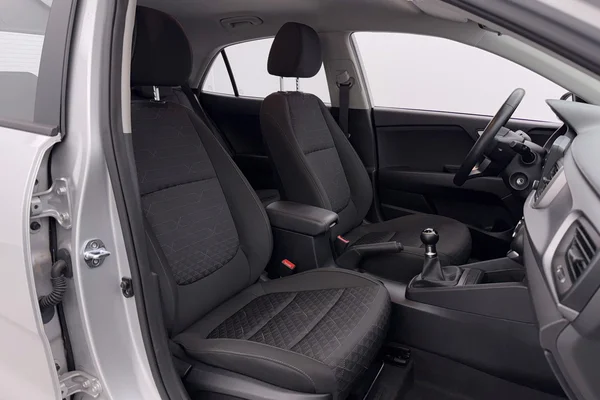 Kia Rio (2021) — foto 6 van 29