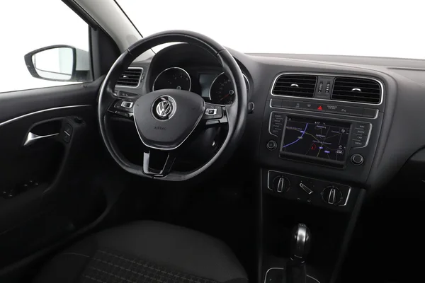 Volkswagen Polo (2016) — foto 4 van 16
