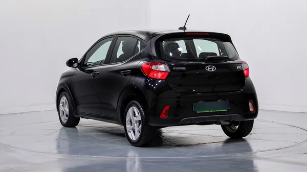 Hyundai i10 (2023) — foto 23 van 51