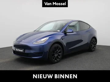 Tesla Model Y (2023)