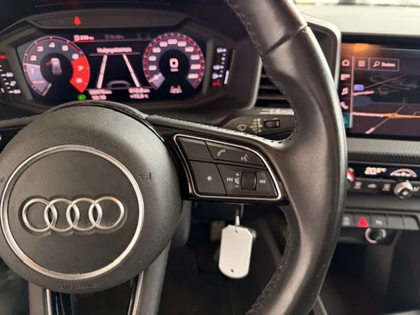 Audi A1 Sportback (2019) — foto 8 van 19