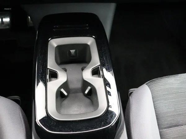 Volkswagen ID.4 (2023) — foto 9 van 31