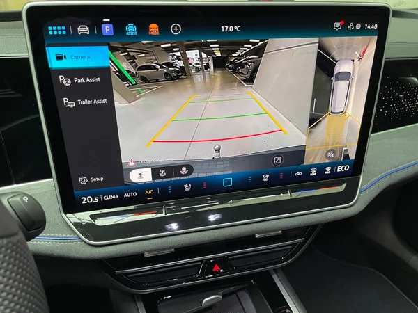 VOLKSWAGEN Passat Variant eHybrid (PHEV) (2025) — foto 5 van 15