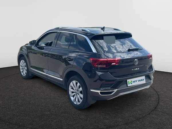 VOLKSWAGEN T-Roc (2021) — foto 12 van 21