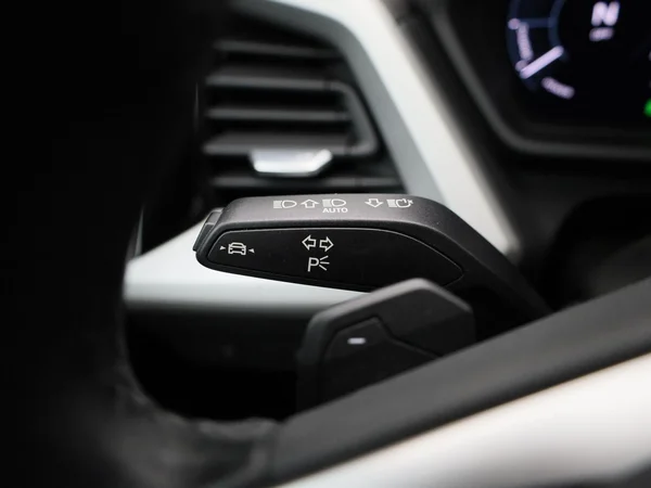 Audi Q4 Sportback e-tron (2023) — foto 18 van 52