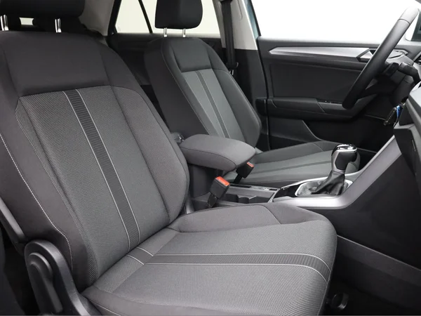 VOLKSWAGEN T-Roc (2023) — foto 14 van 19