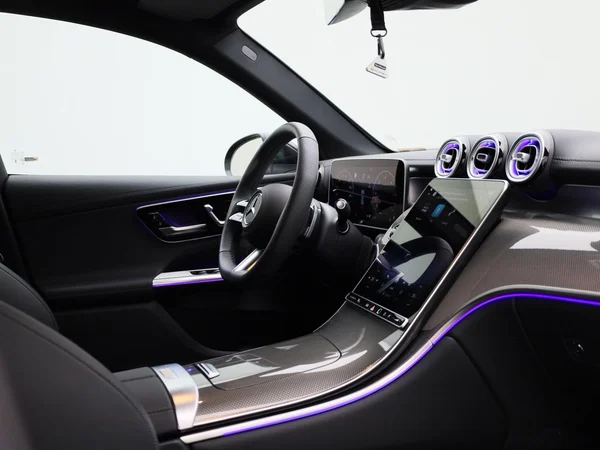 Mercedes-Benz GLC (2025) — foto 28 van 43