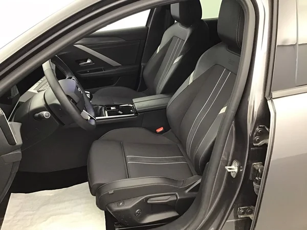 Opel Astra Sports Tourer (2025) — foto 18 van 40
