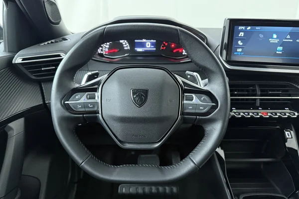 Peugeot 2008 (2025) — foto 2 van 19