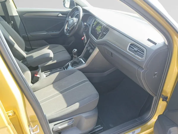 VOLKSWAGEN T-Roc (2020) — foto 14 van 20