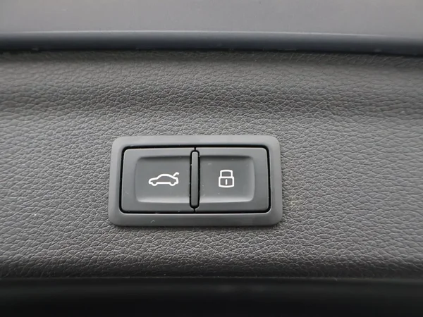 Audi Q3 (2019) — foto 2 van 27
