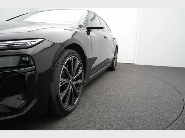 AUDI A6 Sportback e-tron (2025) — foto 16 van 48