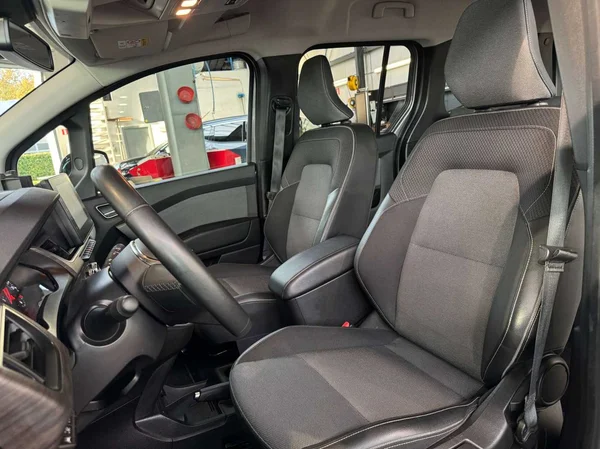 Renault Kangoo (2023) — foto 10 van 15