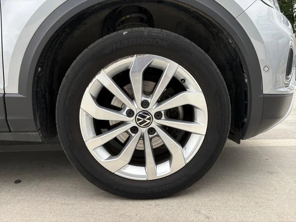 VOLKSWAGEN T-Roc (2023) — foto 17 van 24