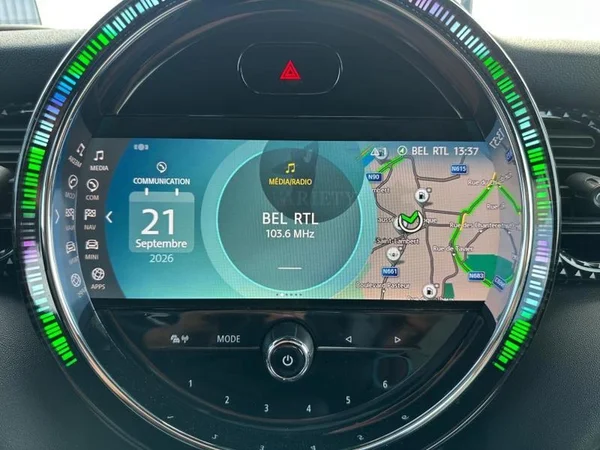 MINI Mini Cabriolet (F57 LCI II) (2021) — foto 21 van 28