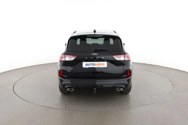 Ford Kuga (2022) — foto 11 van 16