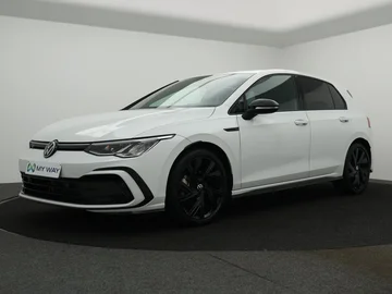 VOLKSWAGEN Golf VIII (2024)