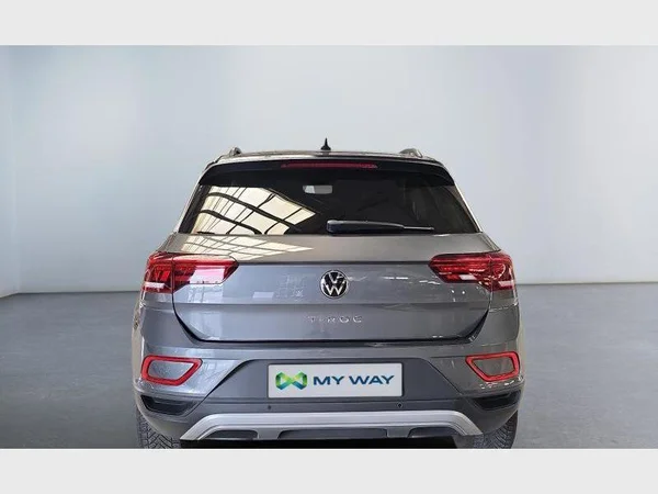 Volkswagen T-Roc (2022) — foto 25 van 27