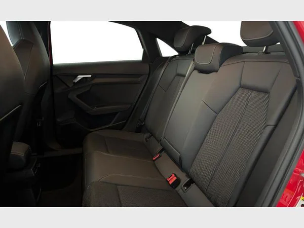 Audi A3 Sedan (2023) — foto 7 van 28