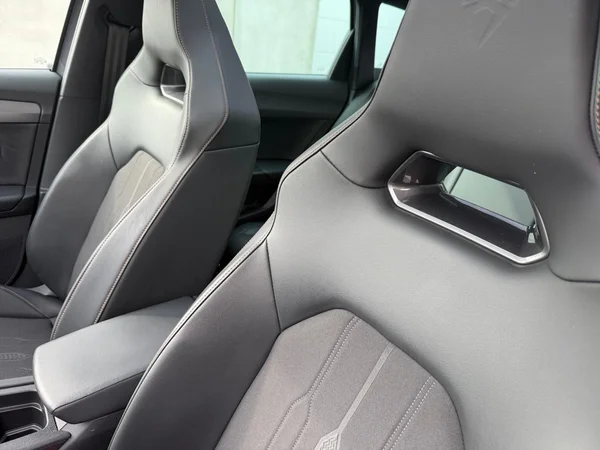 CUPRA Leon ST e-Hybrid (PHEV) (2023) — foto 11 van 21