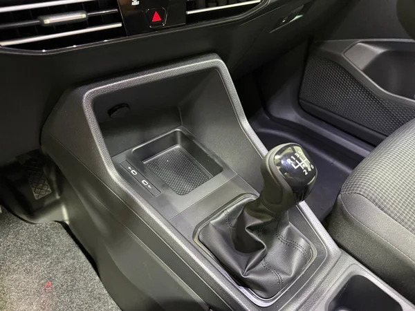 Volkswagen Caddy-Maxi (2026) — foto 9 van 28