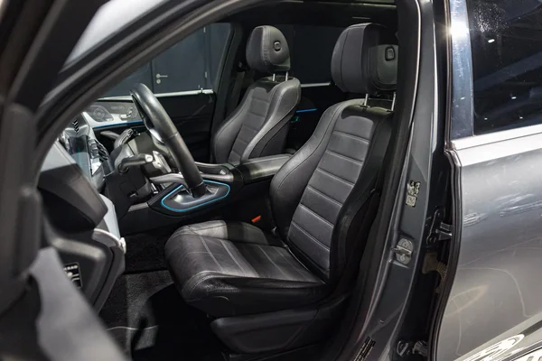 Mercedes-Benz GLS (2021) — foto 2 van 56