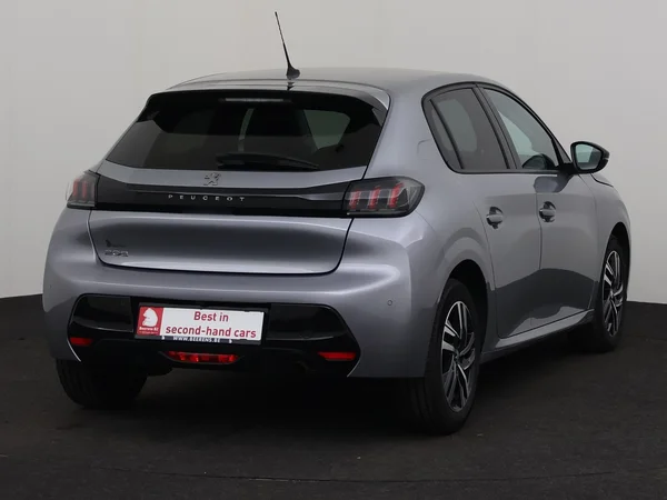 PEUGEOT 208 (2023) — foto 21 van 27